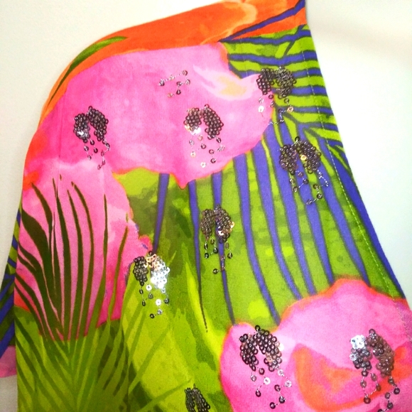 Lane Bryant Size 18/20 Sequin Trimmed Vibrant Tropical Floral Chiffon Blouse - Picture 4 of 10